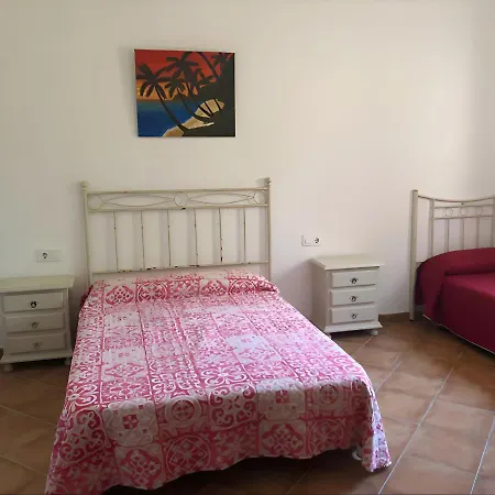 Chalet Con Piscina Privada En Conil-solo Familia Y Parejas